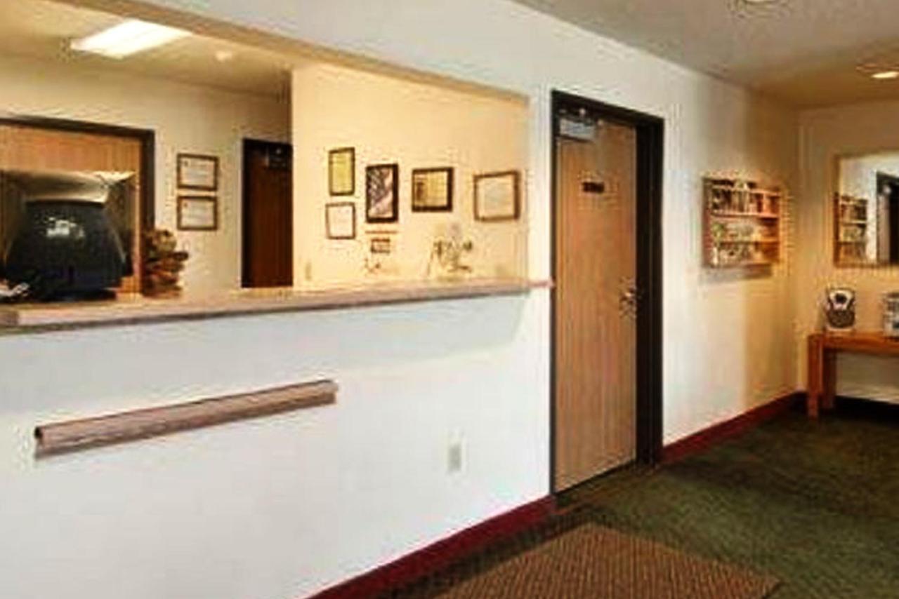 Coratel Inn & Suites By Jasper New Richmond מראה חיצוני תמונה