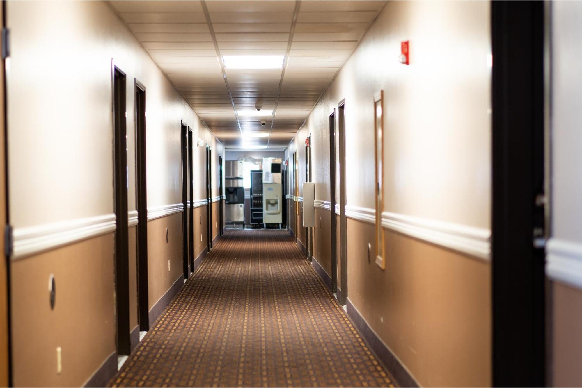 Coratel Inn & Suites By Jasper New Richmond מראה חיצוני תמונה